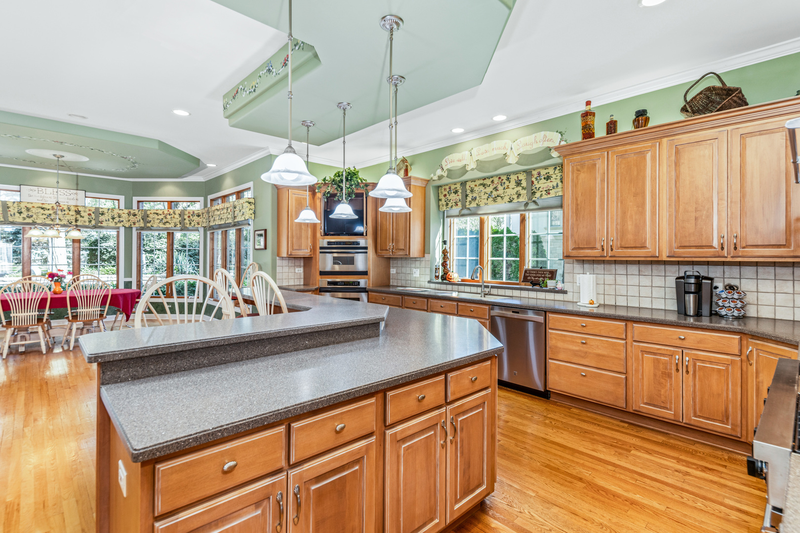 210 79th Street Willowbrook, IL 60527 - Photo 17 of 82