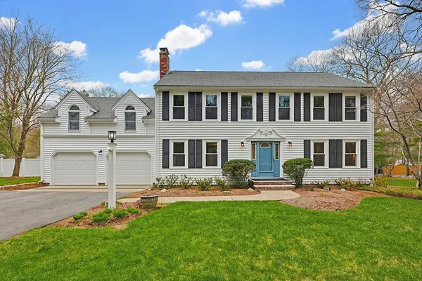 a front view of house with yard