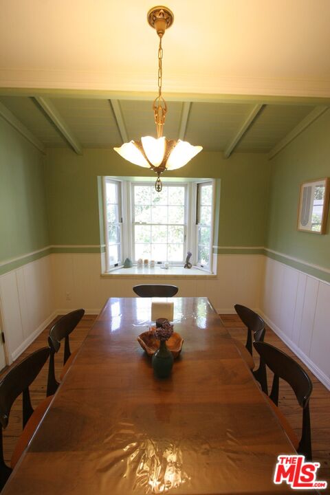 10317 Lauriston Avenue Los Angeles, CA 90025 - Photo 26 of 52 a view of a interior of the house