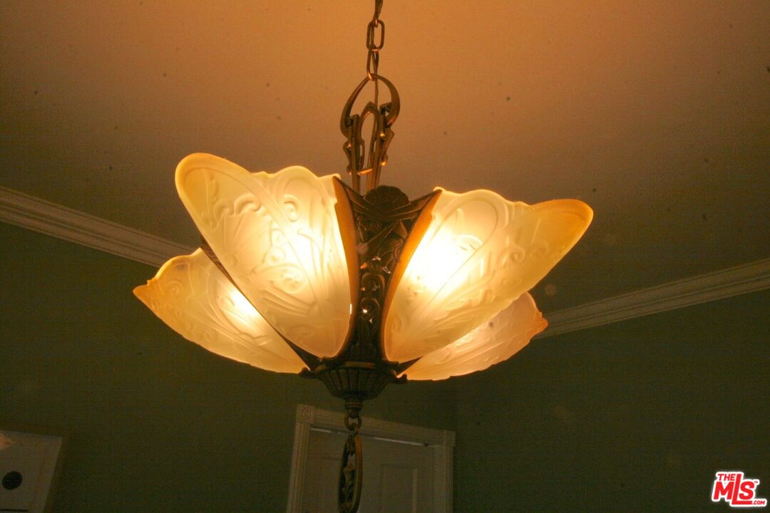 10317 Lauriston Avenue Los Angeles, CA 90025 - Photo 28 of 52