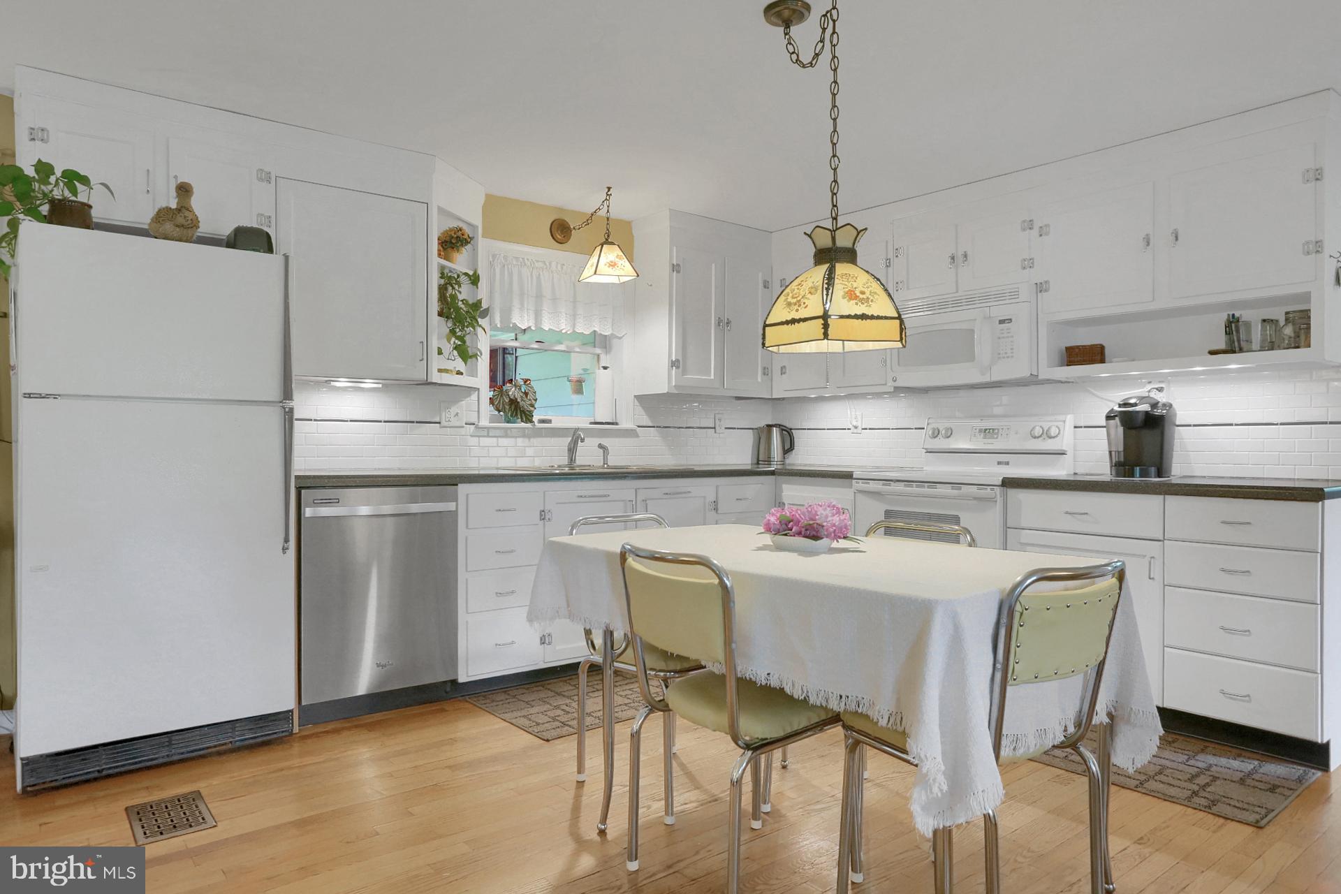 731 Vinemont Road Reinholds, PA 17569 - Photo 19 of 60 Kitchen