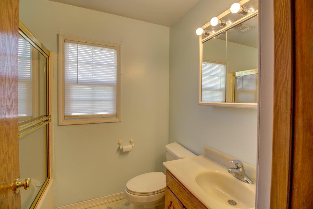 6240 Table Rock Road Central Point, OR 97502 - Photo 20 of 33 1 (20)