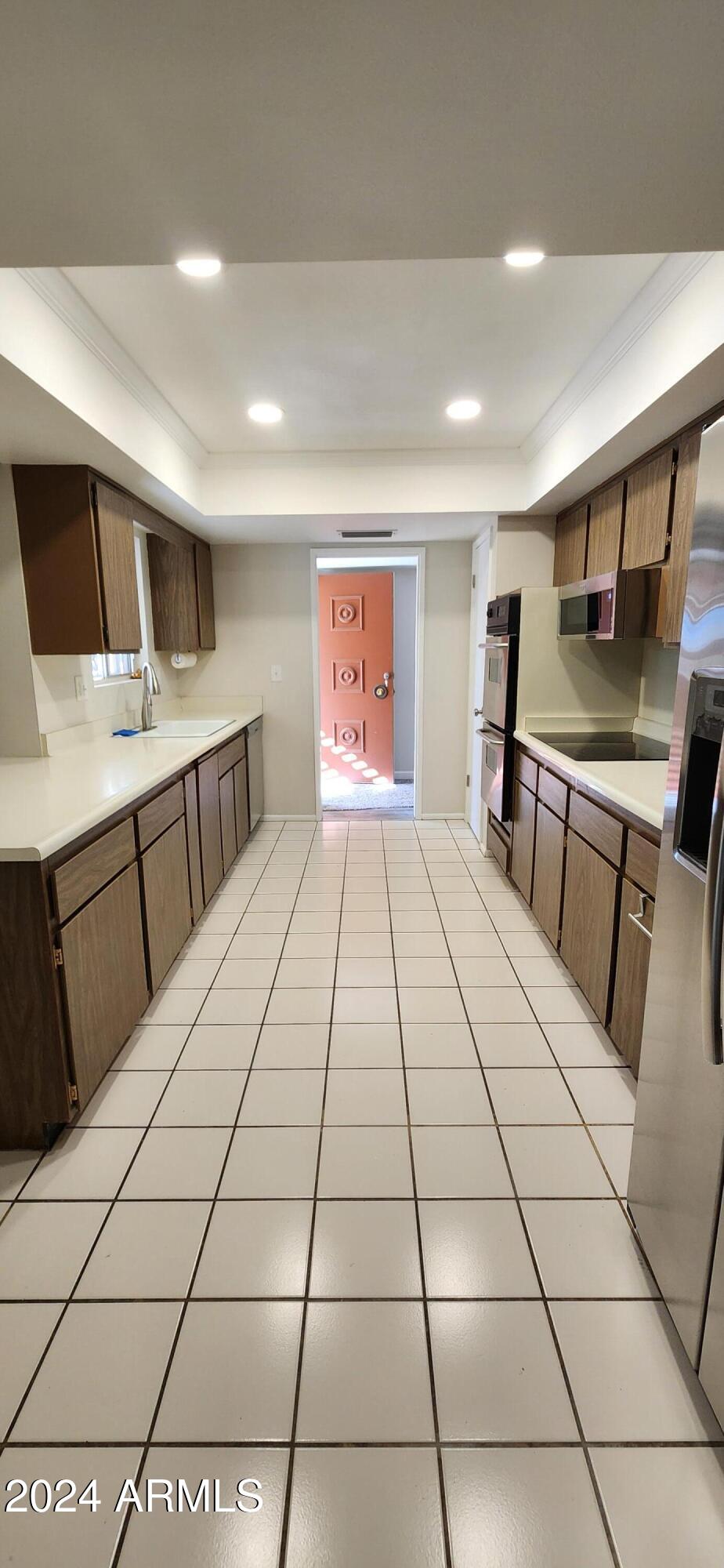 10338 West Kingswood Circle Sun City, AZ 85351 - Photo 5 of 24