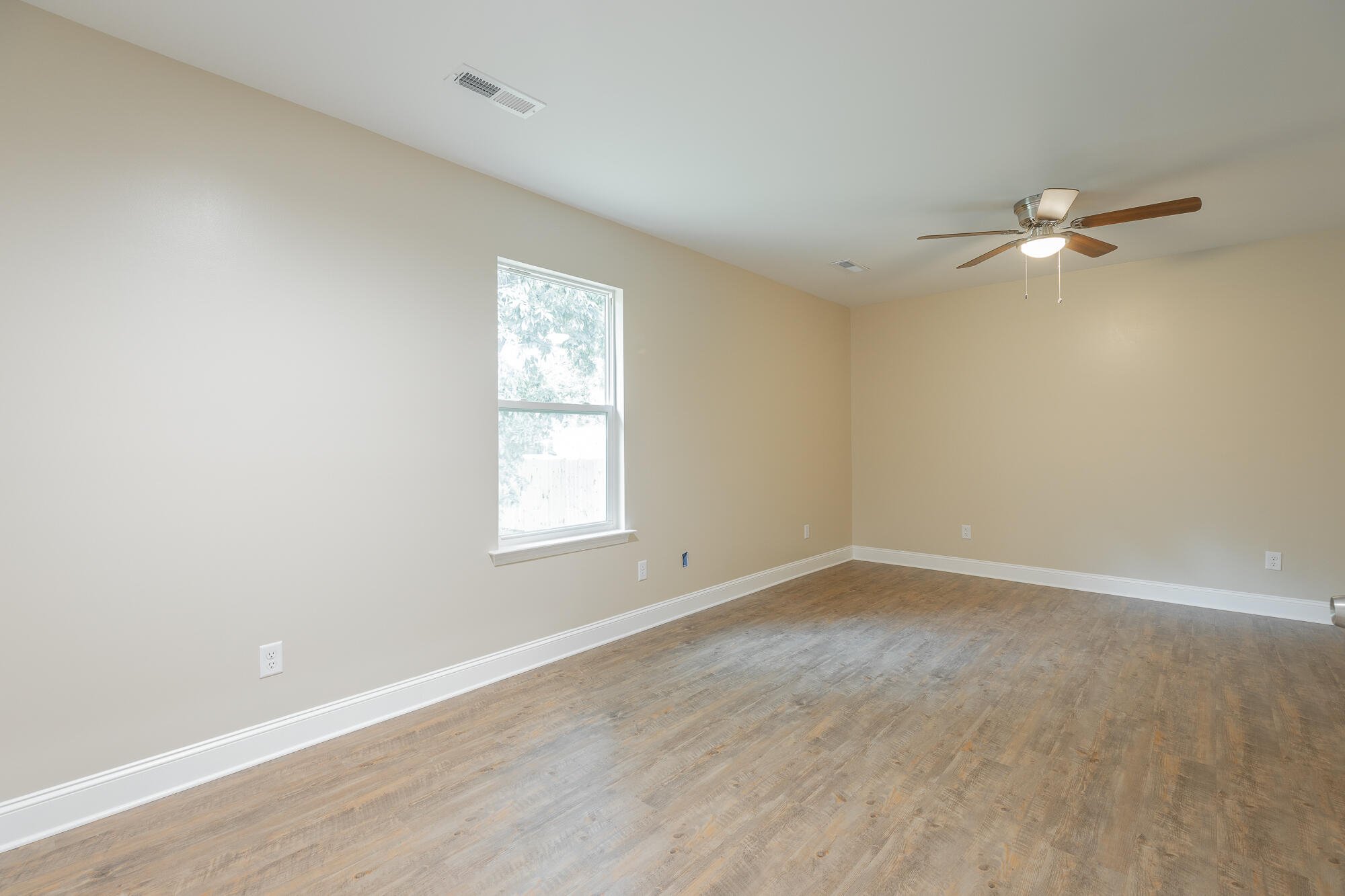 8430 Springfield Road Soddy Daisy, TN 37379 - Photo 23 of 53 8340 Springfield Road HD-18