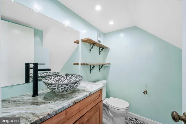 $2,995 | 3719 Ingalls Avenue, Alexandria, VA 22302