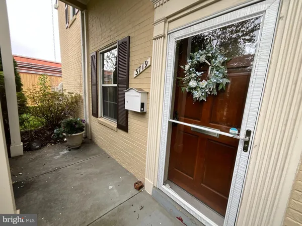 $2,995 | 3719 Ingalls Avenue, Alexandria, VA 22302