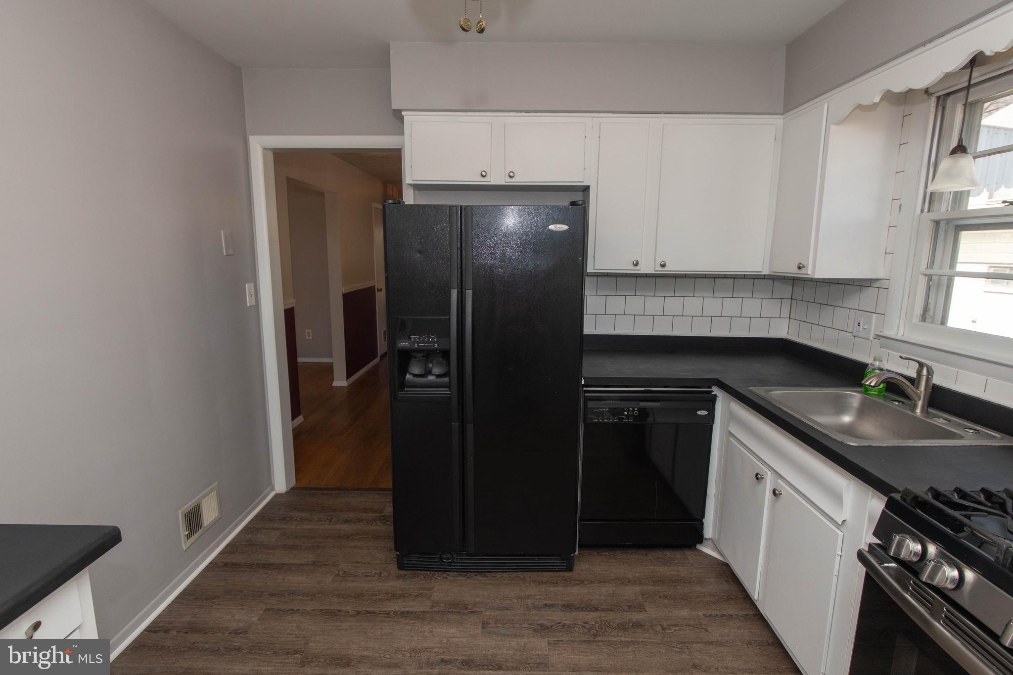 8200 Bon Air Road Baltimore, MD 21234 - Photo 16 of 57