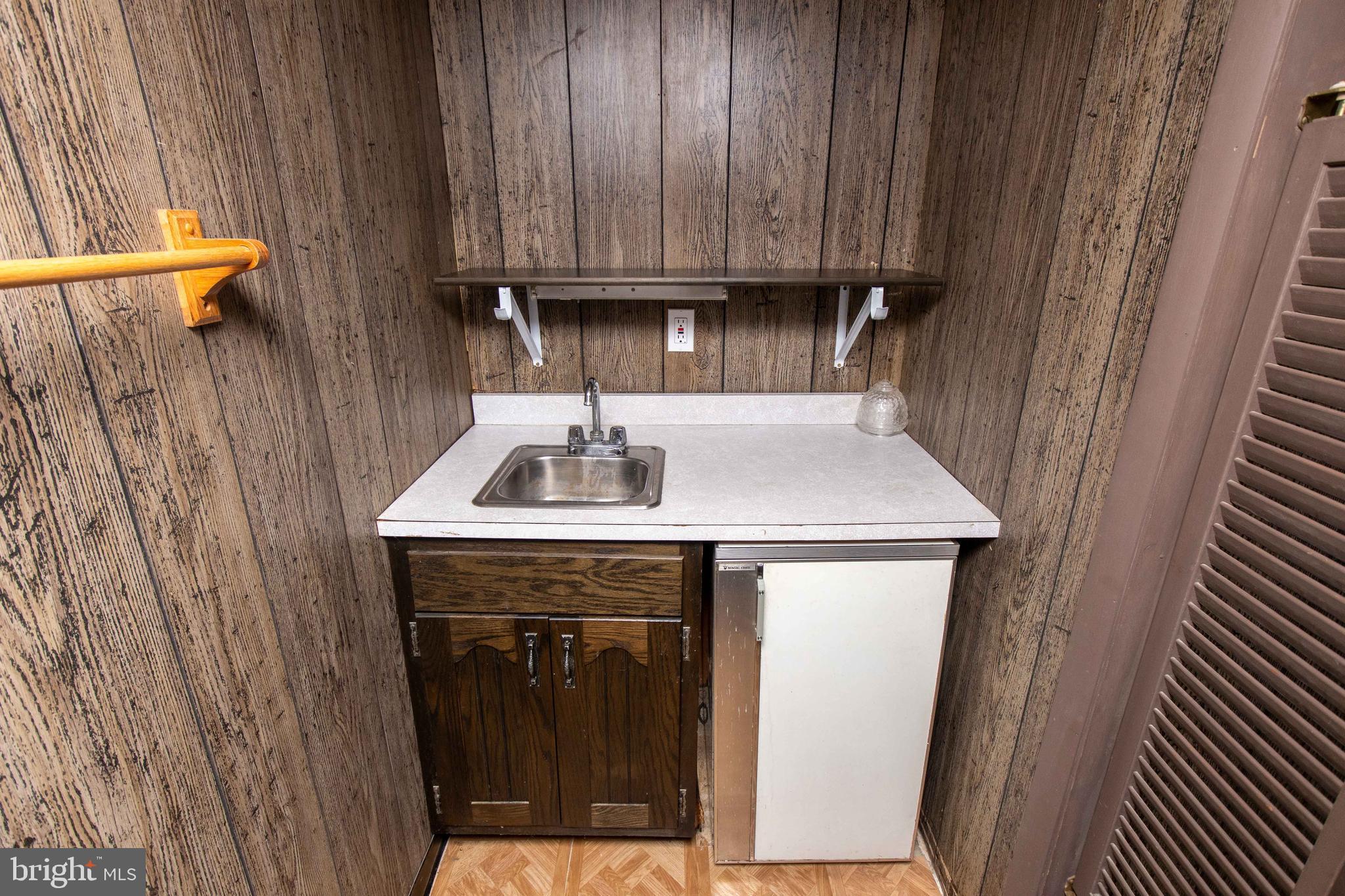 8200 Bon Air Road Baltimore, MD 21234 - Photo 28 of 57
