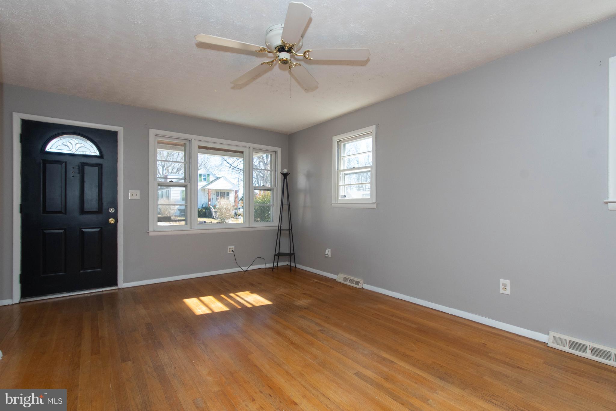 8200 Bon Air Road Baltimore, MD 21234 - Photo 6 of 57