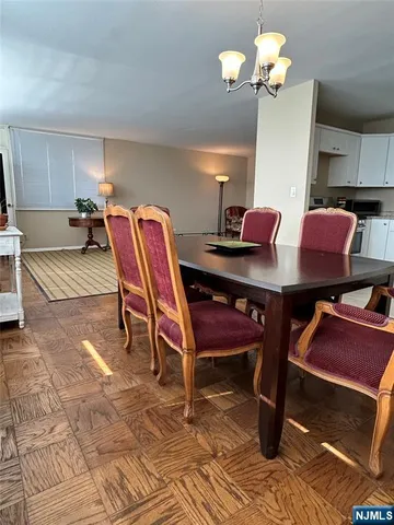 $229,900 | 2150 Center, Unit 6F, Fort Lee, NJ 07024