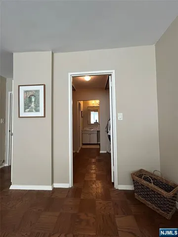 $229,900 | 2150 Center, Unit 6F, Fort Lee, NJ 07024