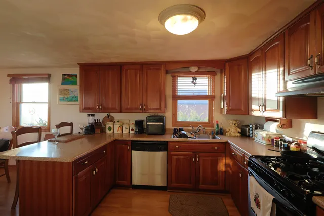 $1,390,000 | 24381 North Irish Ridge Road, Boscobel, WI 53805