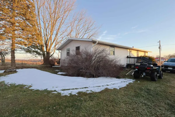 $1,390,000 | 24381 North Irish Ridge Road, Boscobel, WI 53805