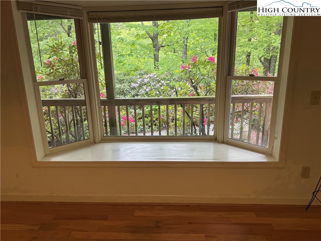 387 Tarry Acres Circle Blowing Rock, NC 28605 - Photo 11 of 41