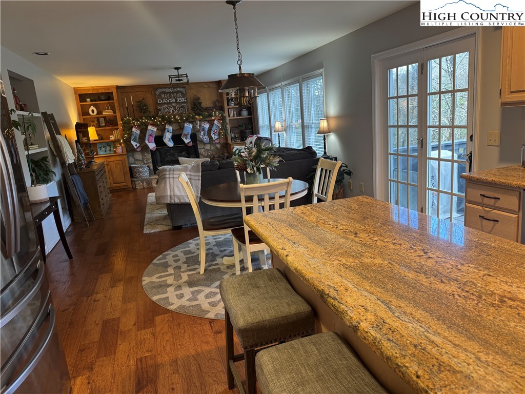 387 Tarry Acres Circle Blowing Rock, NC 28605 - Photo 13 of 41 a view of a dining room with furniture