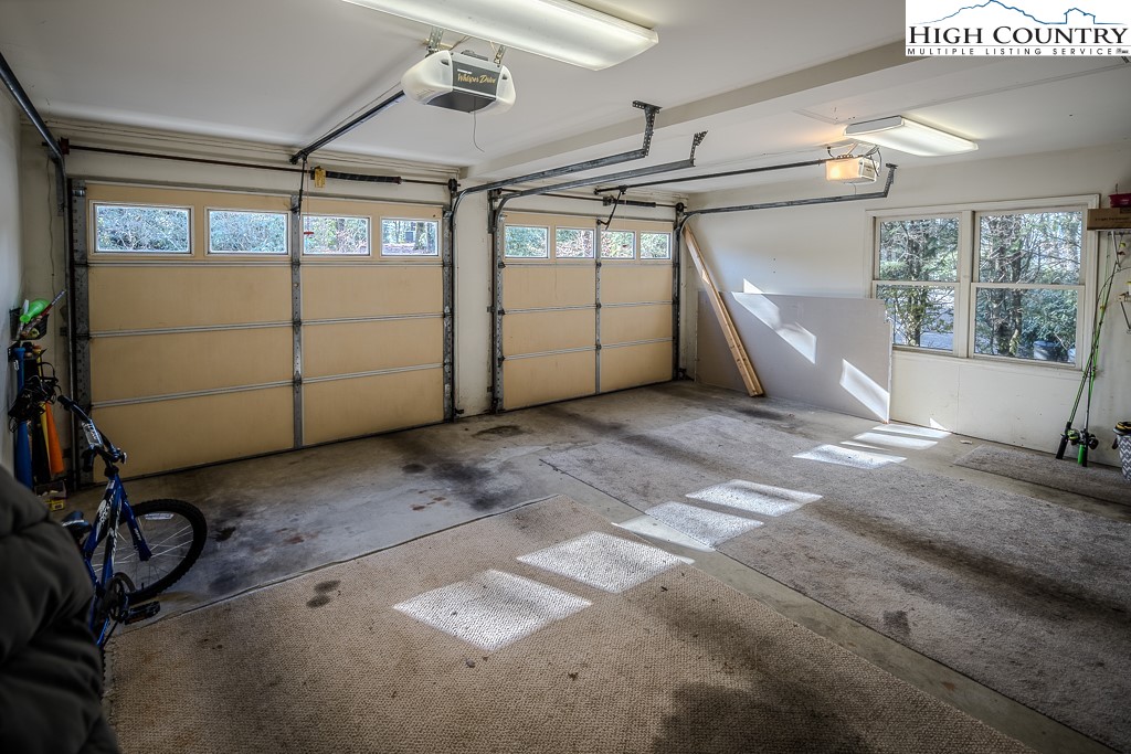 387 Tarry Acres Circle Blowing Rock, NC 28605 - Photo 37 of 41 a view of a garage