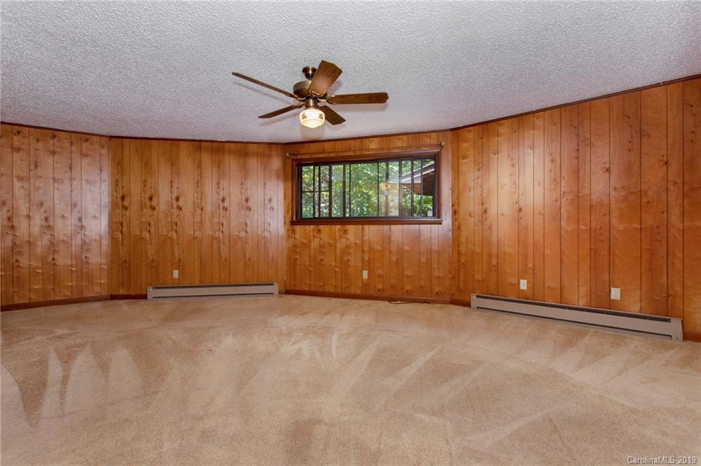 19 Hickory Tree Road Asheville, NC 28805 - Photo 12 of 30 Gallery Image 12