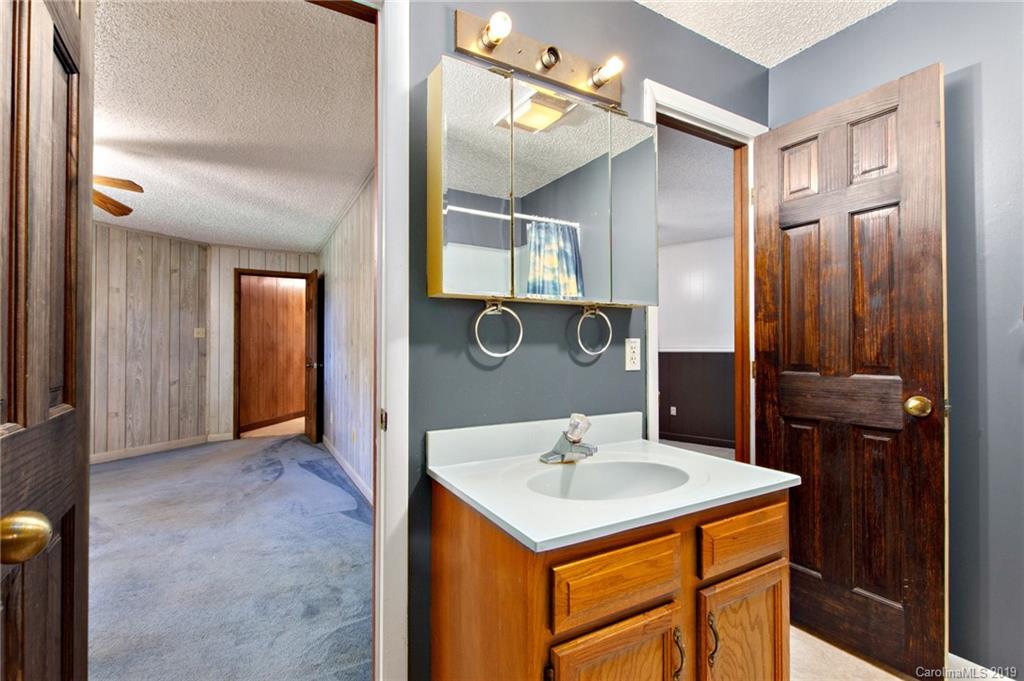 19 Hickory Tree Road Asheville, NC 28805 - Photo 26 of 30 Gallery Image 26