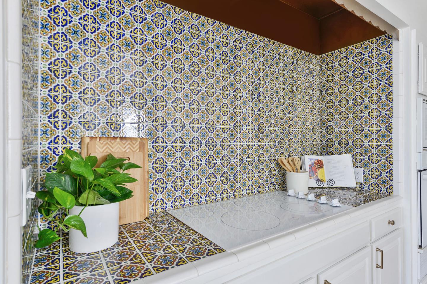 532 Bayview Drive Aptos, CA 95003 - Photo 20 of 47 closeup of a sink