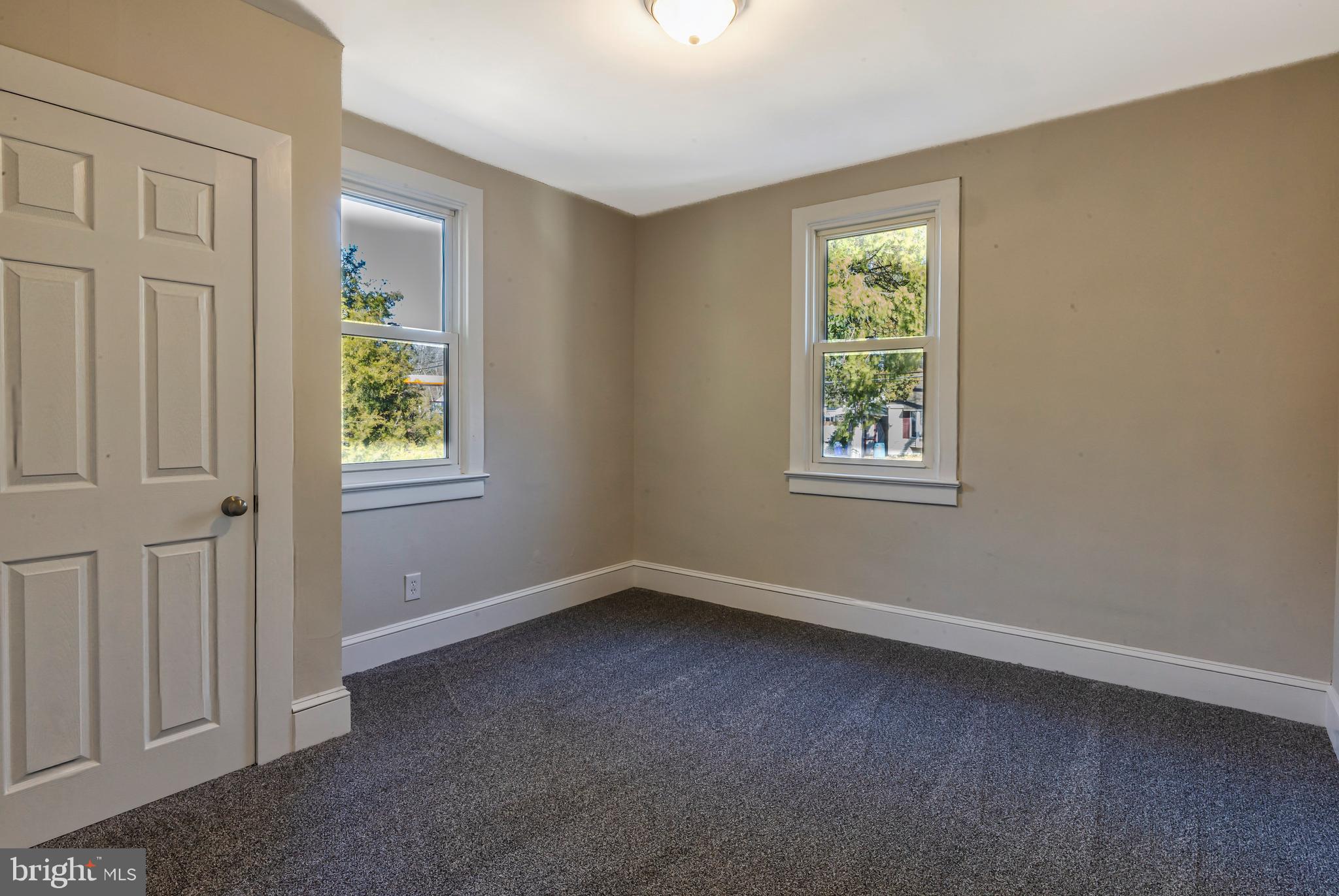 14 Forrest Avenue Clementon, NJ 08021 - Photo 13 of 20 an empty room with windows and closet