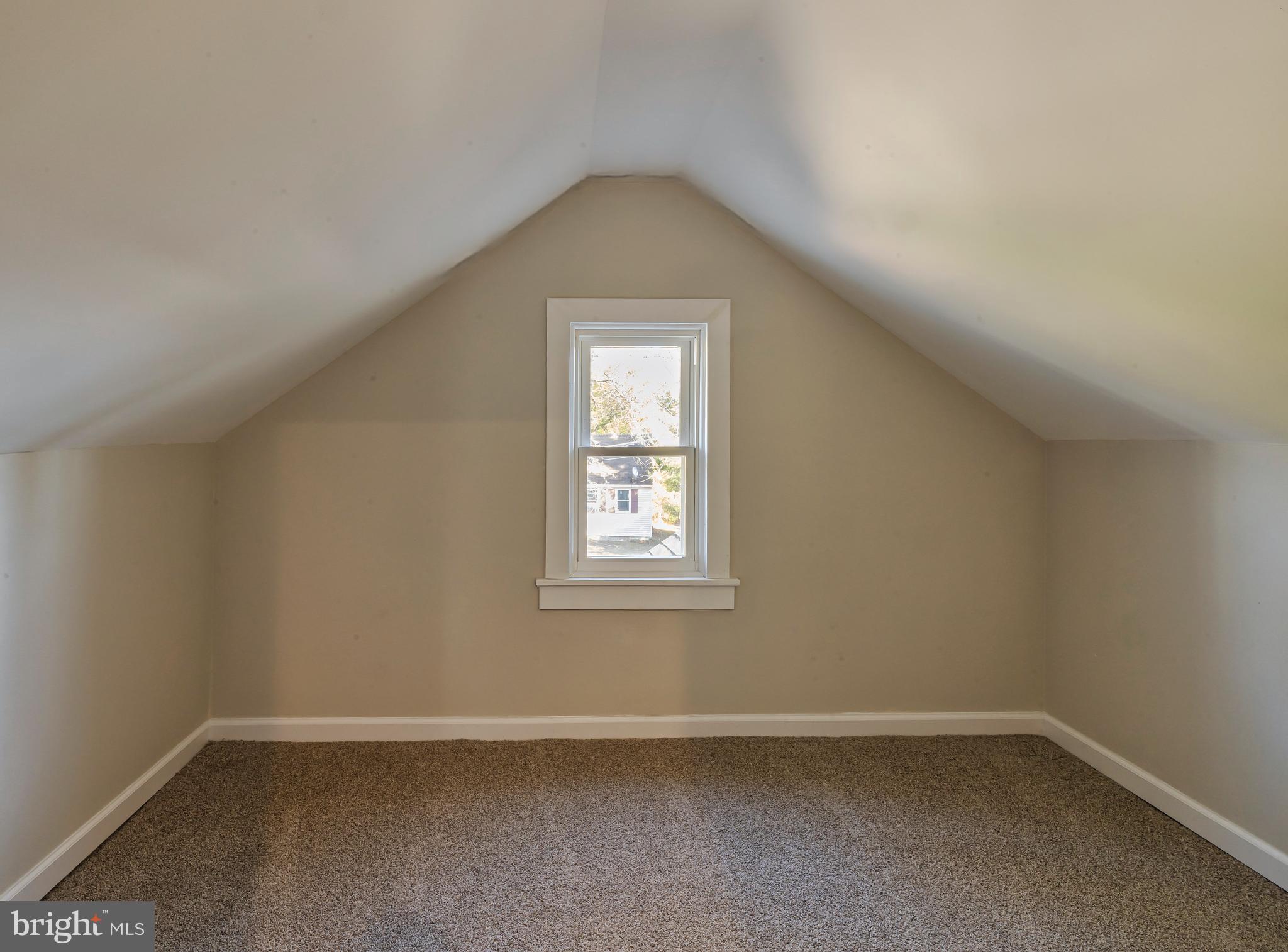 14 Forrest Avenue Clementon, NJ 08021 - Photo 17 of 20 an empty room with a window