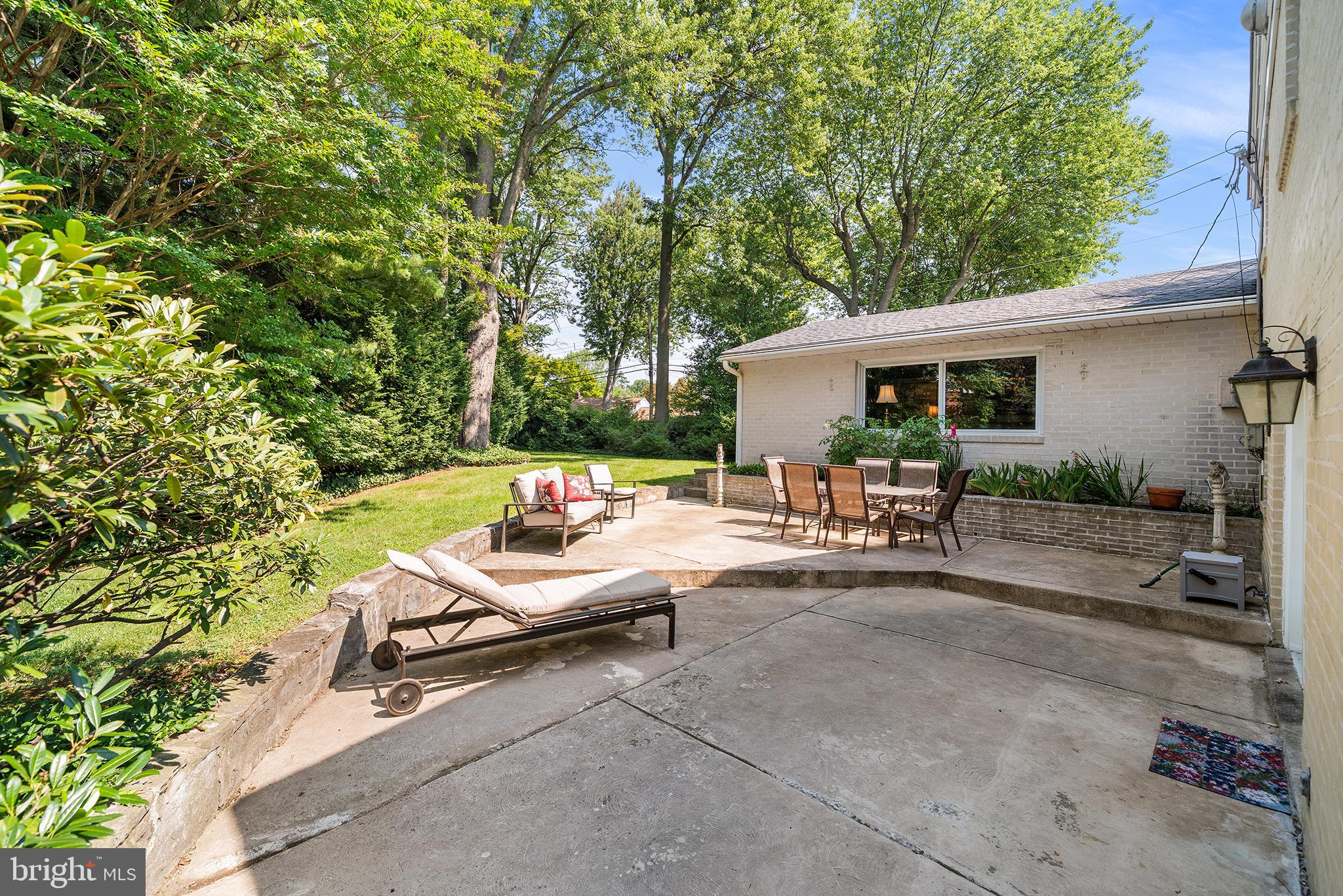 403 Meadow Lane Wallingford, PA 19086 - Photo 33 of 38 Rear Patio