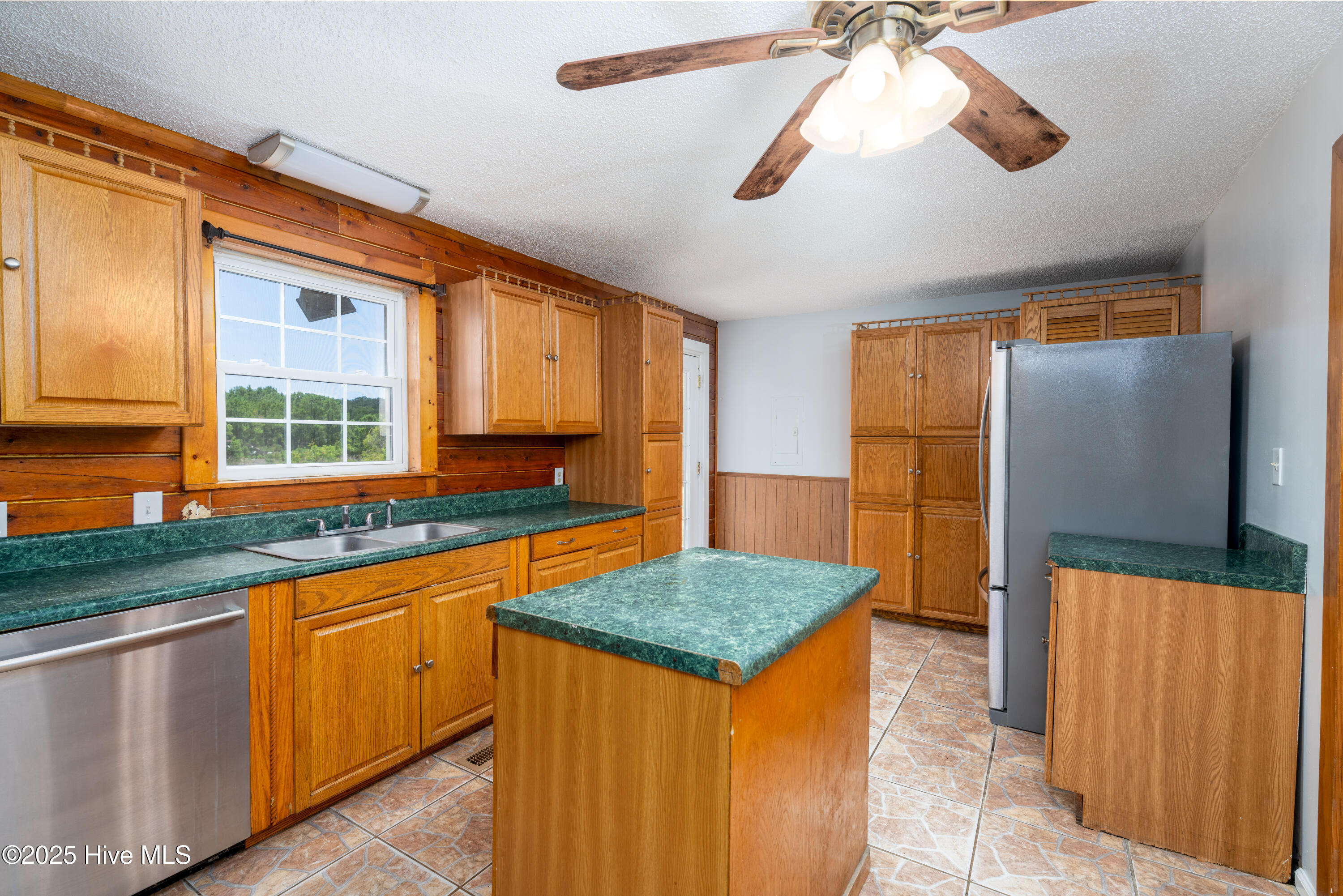 521 Highway 172 Hubert, NC 28539 - Photo 7 of 24 521 Hwy 172-7