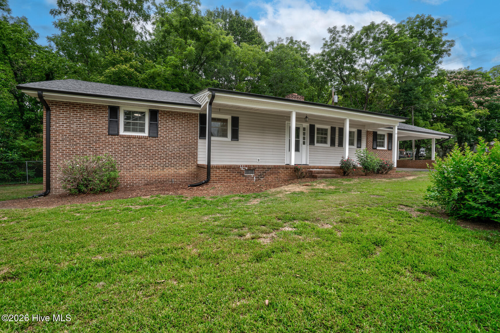 215 East Franklin Street Spring Hope, NC 27882 - Photo 2 of 30