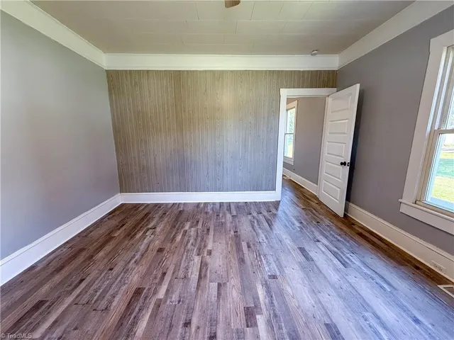 $239,000 | 2722 Darrow Road, Walkertown, NC 27051