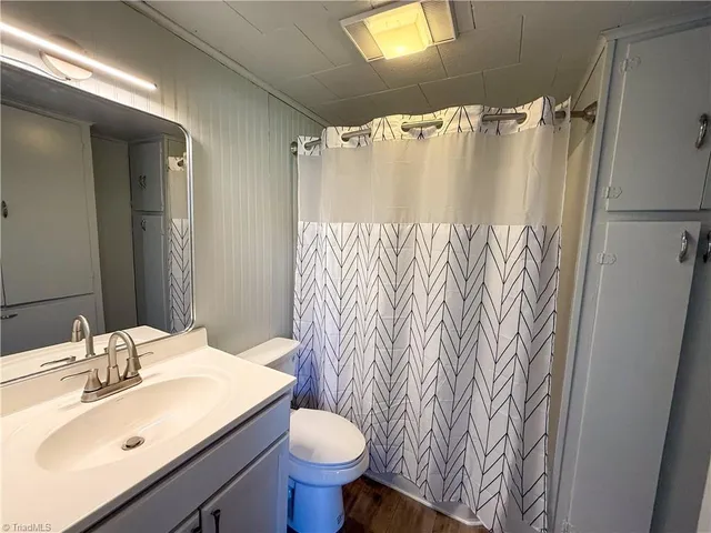 $239,000 | 2722 Darrow Road, Walkertown, NC 27051