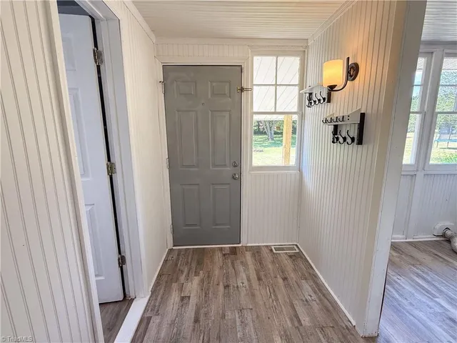 $239,000 | 2722 Darrow Road, Walkertown, NC 27051