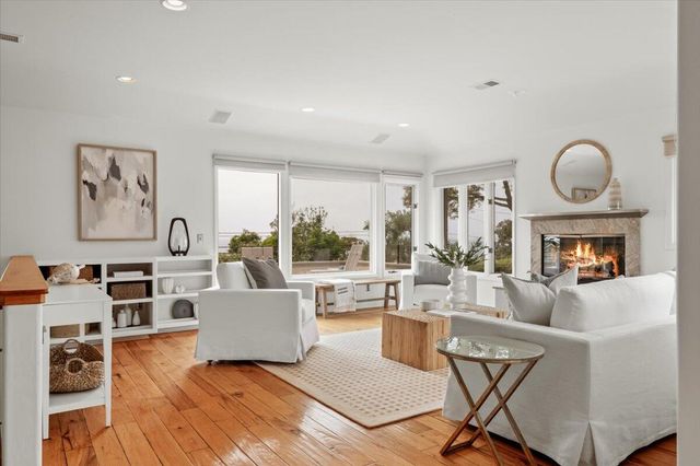 $3,025,000 | 2450 Whitney Avenue, Summerland, CA 93067