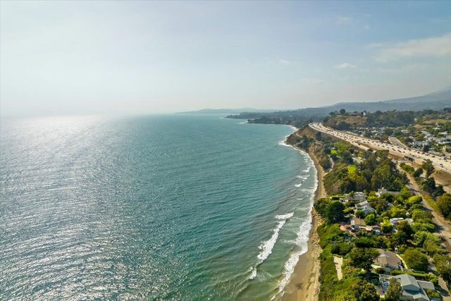 $3,025,000 | 2450 Whitney Avenue, Summerland, CA 93067