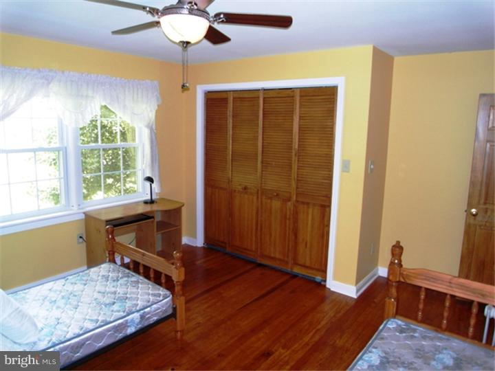 2545 Hill Road Reading, PA 19606 - Photo 11 of 25