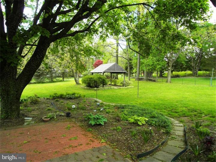 2545 Hill Road Reading, PA 19606 - Photo 17 of 25