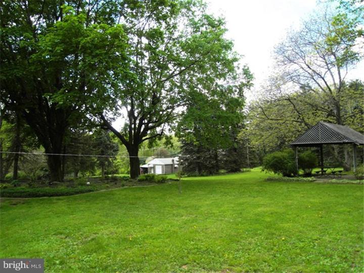 2545 Hill Road Reading, PA 19606 - Photo 18 of 25