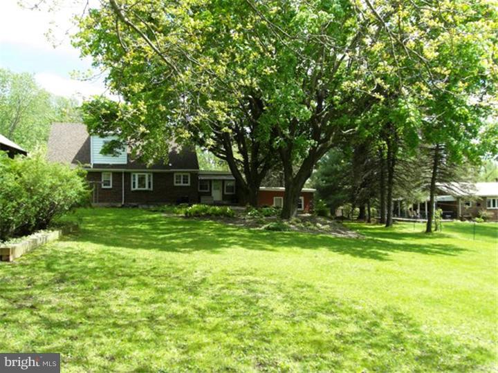 2545 Hill Road Reading, PA 19606 - Photo 22 of 25