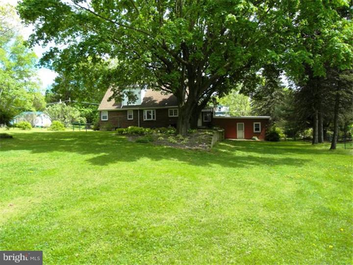 2545 Hill Road Reading, PA 19606 - Photo 23 of 25