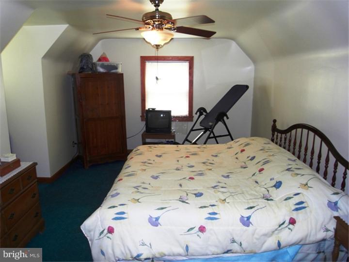 2545 Hill Road Reading, PA 19606 - Photo 10 of 25