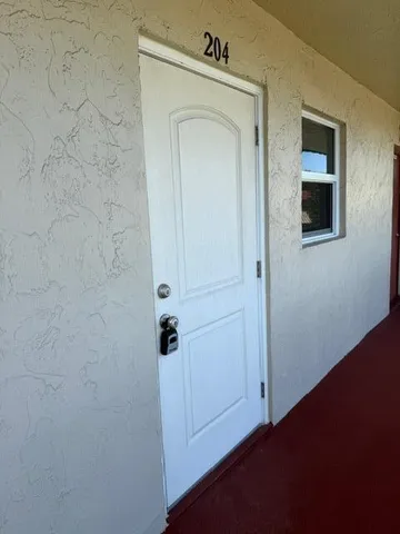 $1,425 | 20 Abbey Lane, Unit 204, Delray Beach, FL 33446