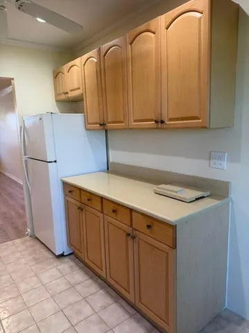 $1,425 | 20 Abbey Lane, Unit 204, Delray Beach, FL 33446