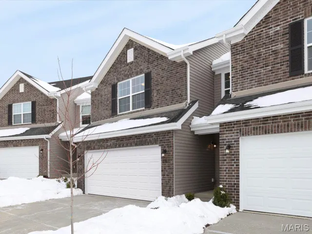 $349,900 | 14 Fairmount Grv Drive, St. Peters, MO 63376