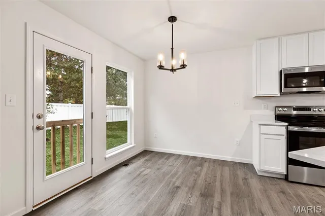 $329,900 | 14 Fairmount Grv Drive, St. Peters, MO 63376