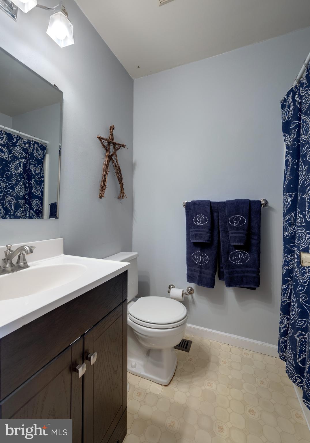 475 Byers Road Chester Springs, PA 19425 - Photo 23 of 40 Hall Bath