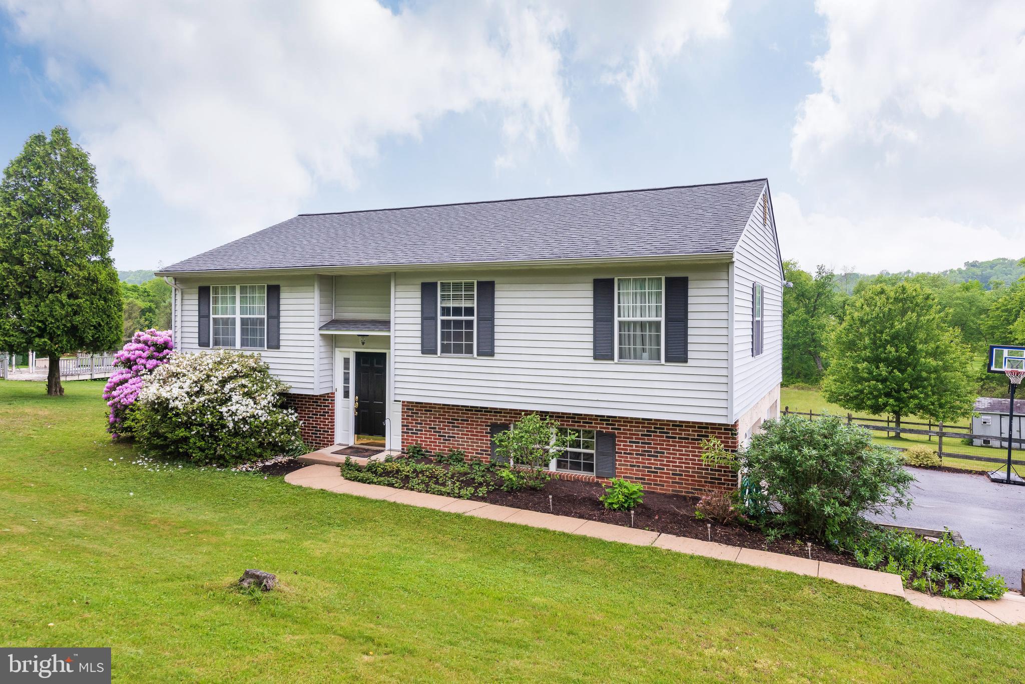 475 Byers Road Chester Springs, PA 19425 - Photo 4 of 40 Gallery Image 4