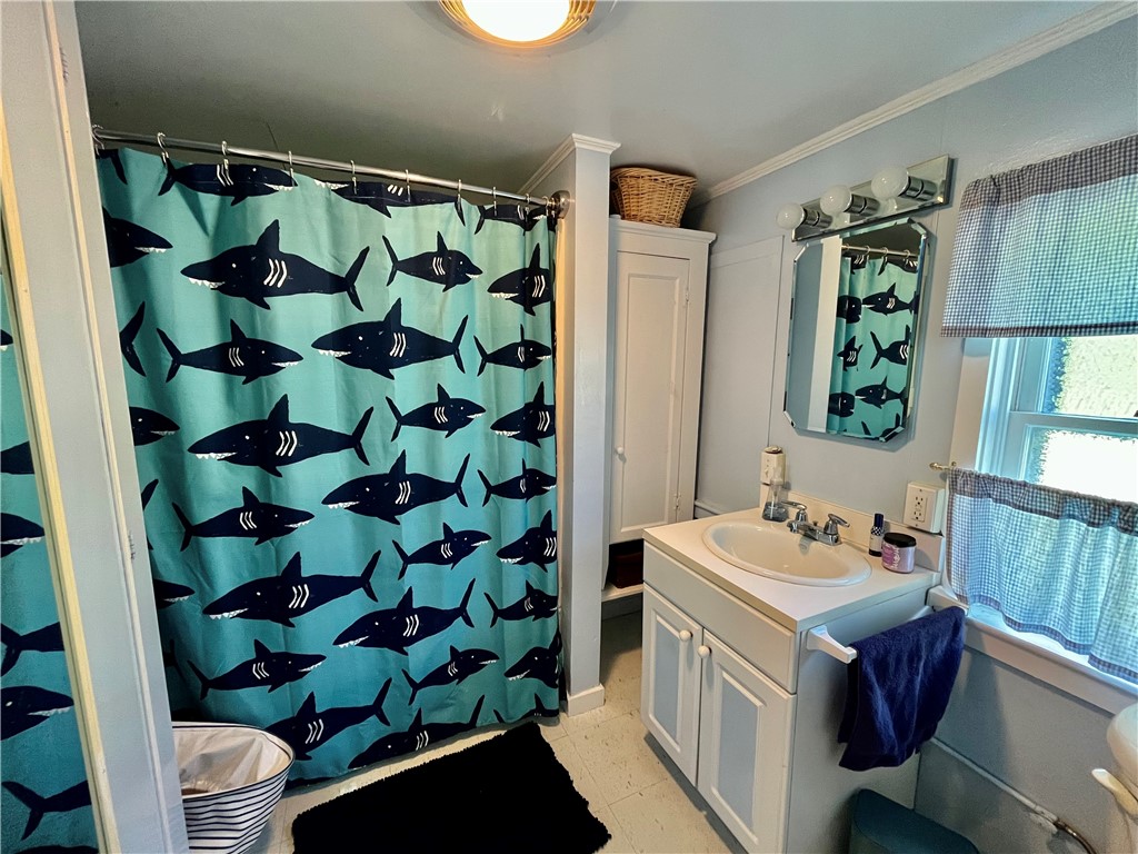 27 South Shore Road Little Compton, RI 02837 - Photo 10 of 22