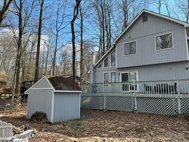 $299,900 | 111 Mohican Trail, Pocono Lake, PA 18347