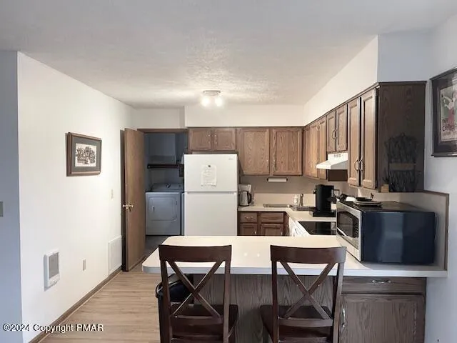 $299,900 | 111 Mohican Trail, Pocono Lake, PA 18347