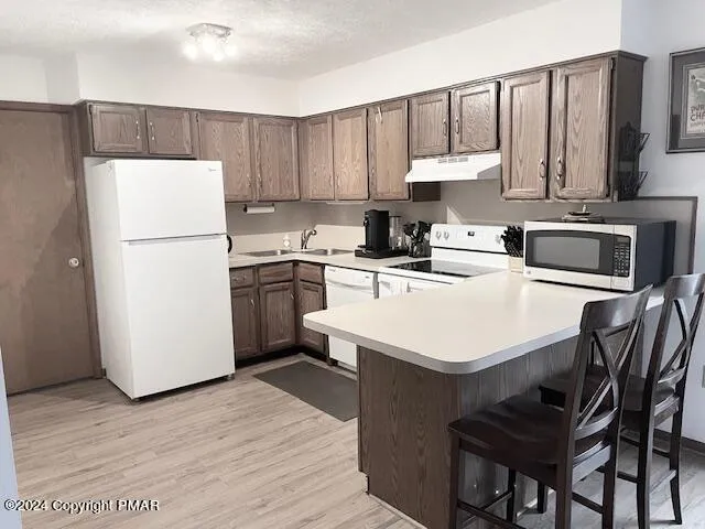 $299,900 | 111 Mohican Trail, Pocono Lake, PA 18347