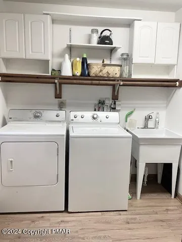 $299,900 | 111 Mohican Trail, Pocono Lake, PA 18347